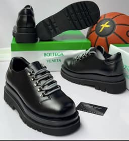 Bottega. Size 40-46