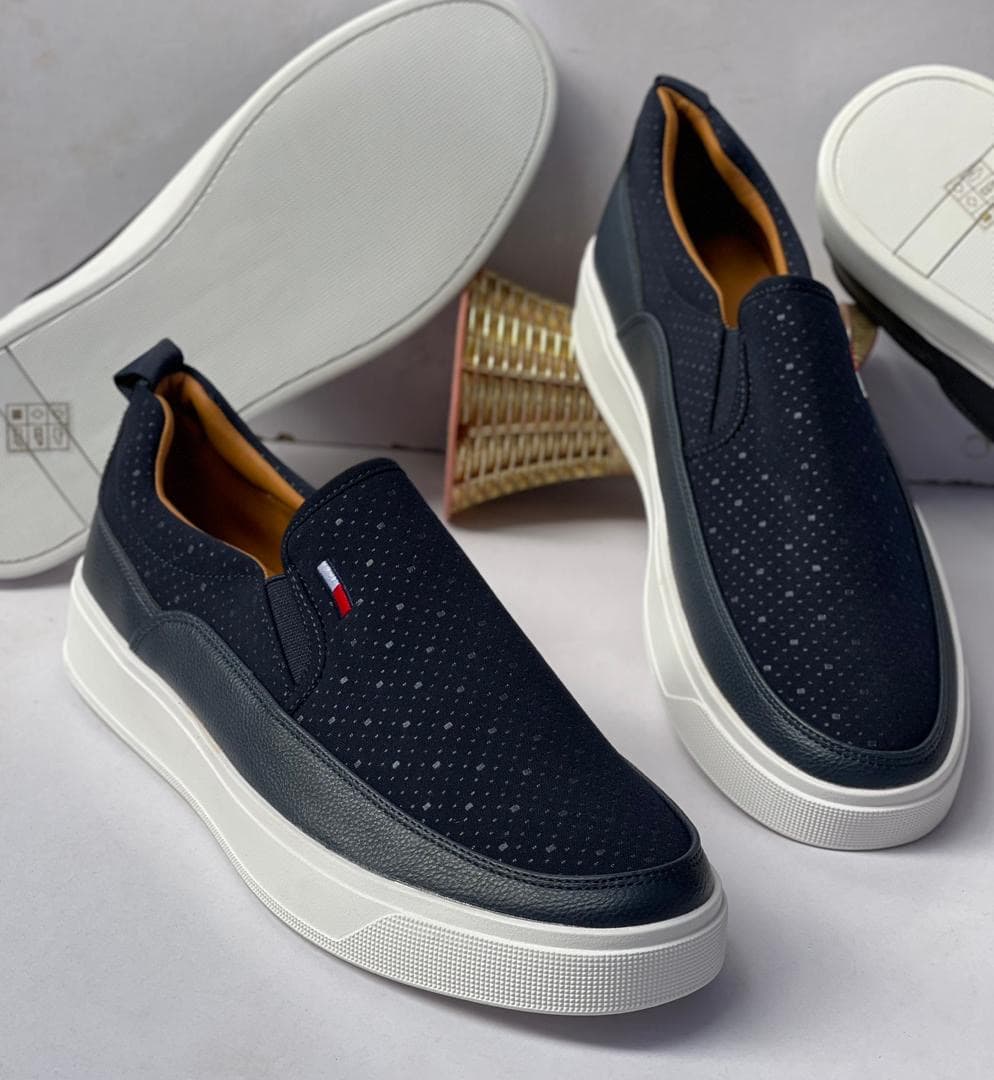 Converse. Size 40 to 46