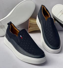 Converse. Size 40 to 46