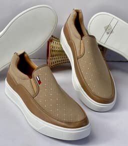 Converse. Size 40 to 46