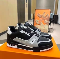 LV SKATE size 40-45